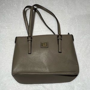 Adorable tan bag